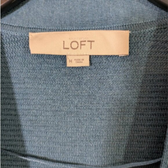 Ann Taylor LOFT Women's Cardigan Sweater Size M Green Open Front - Picture 3 of 3